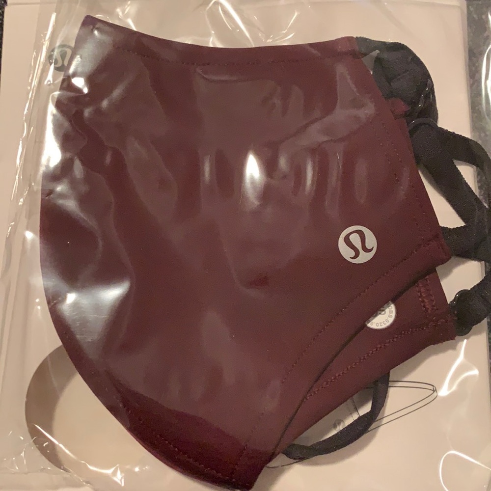 Lululemon Face Mask